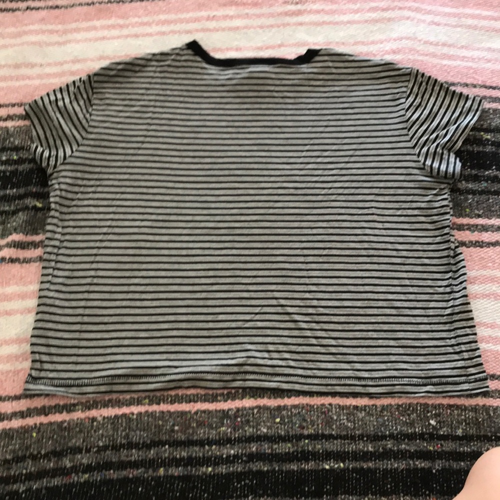 H&M Basic Stripped Cropped Tee - Picture 4 of 5